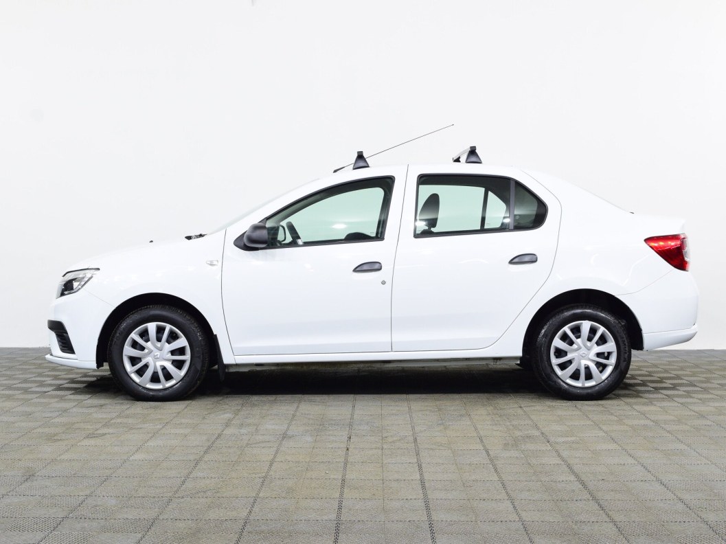 Renault Logan Drive 1.6 МКПП фото 8