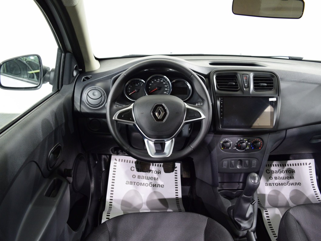 Renault Logan Drive 1.6 МКПП фото 10