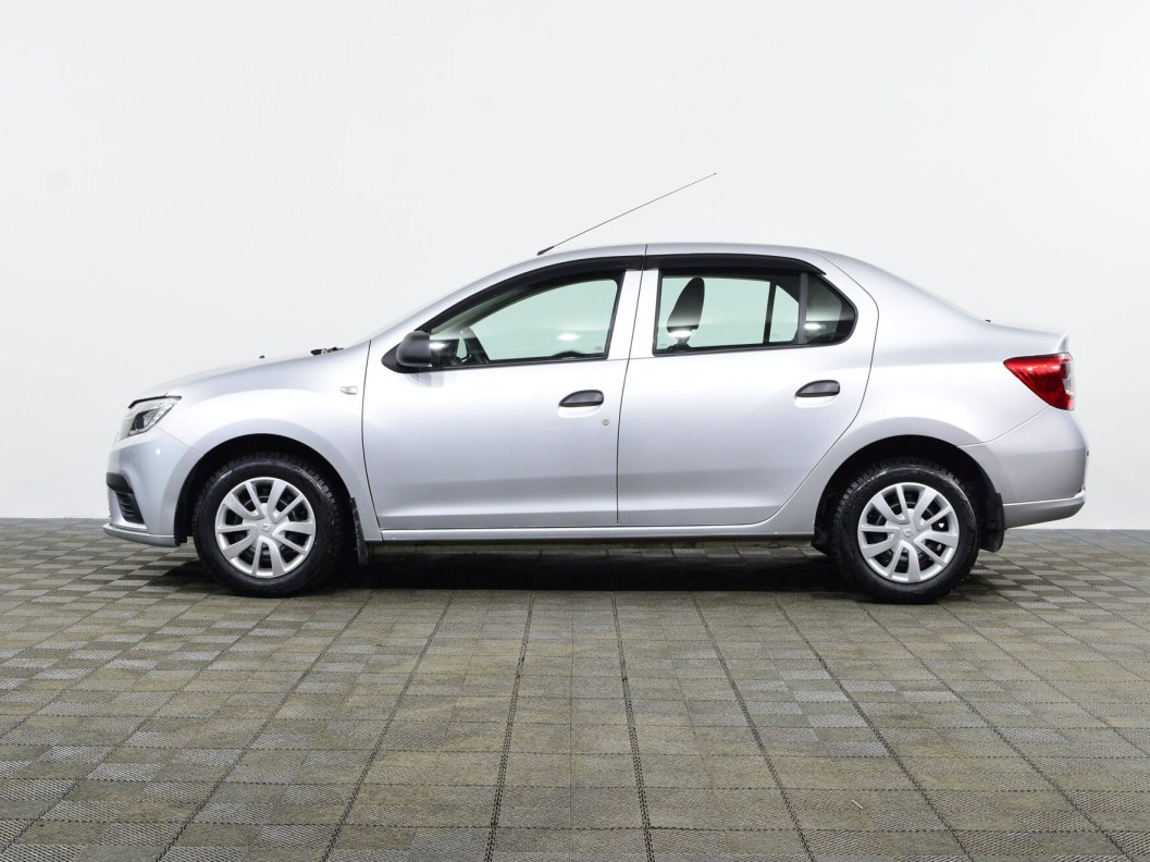 Renault Logan Access 1.6 МКПП фото 7