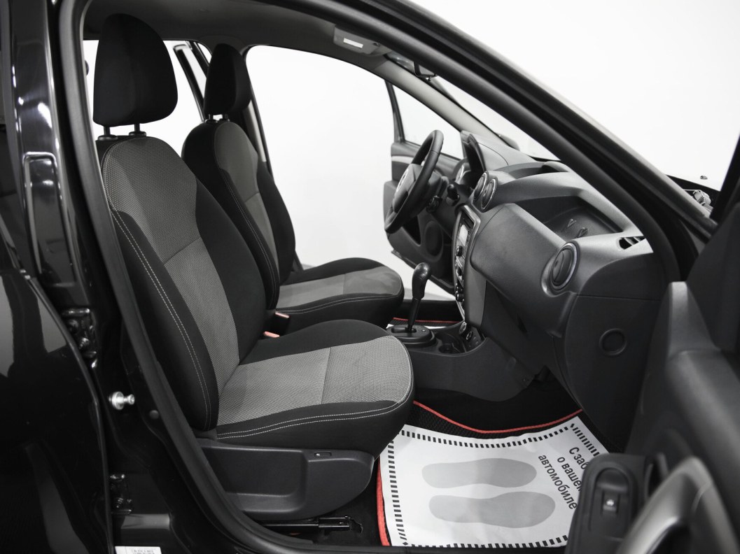 Renault Duster Privilege 2.0  фото 9