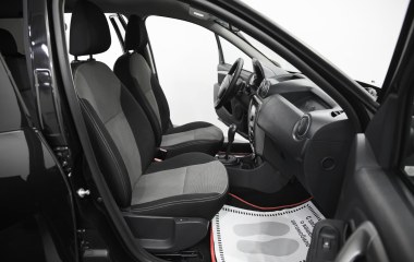 Renault Duster Privilege 2.0  превью 9