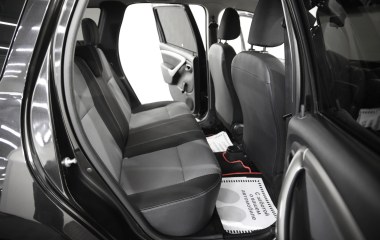 Renault Duster Privilege 2.0  превью 11