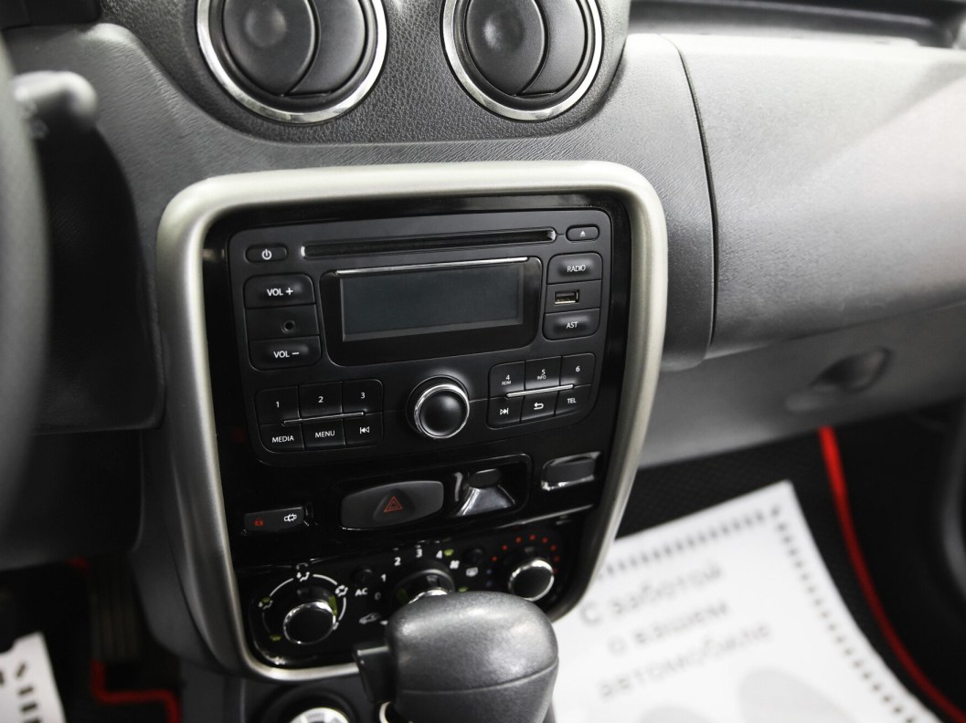 Renault Duster Privilege 2.0  фото 13