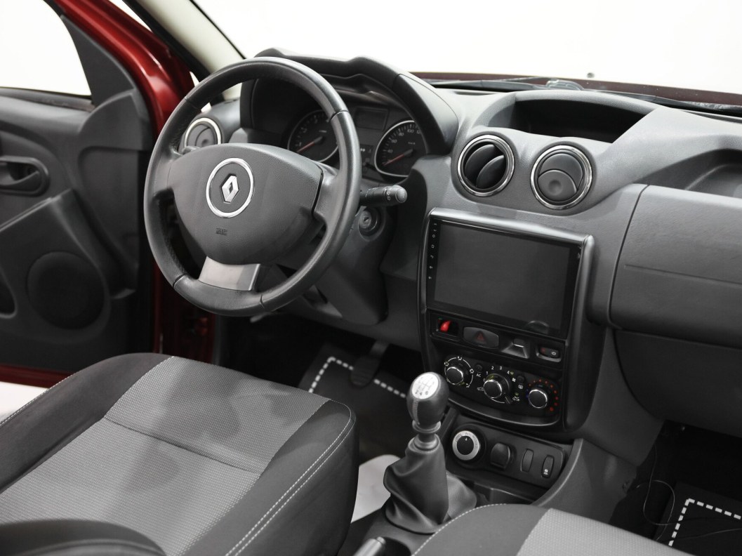 Renault Duster Luxe Privilege 2.0 МКПП фото 8