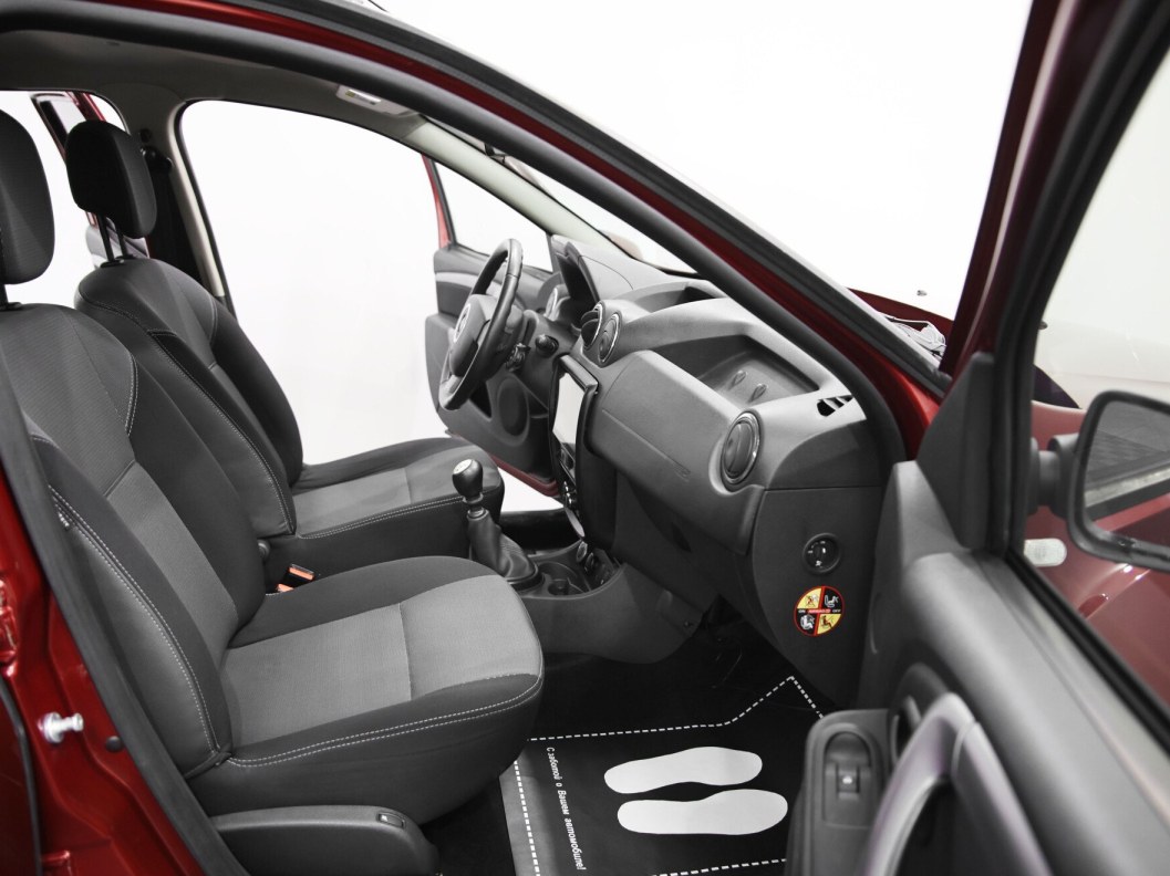 Renault Duster Luxe Privilege 2.0 МКПП фото 9