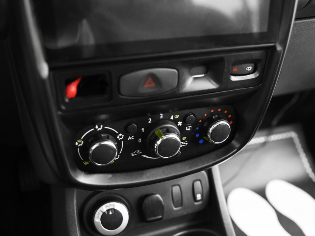 Renault Duster Luxe Privilege 2.0 МКПП фото 14