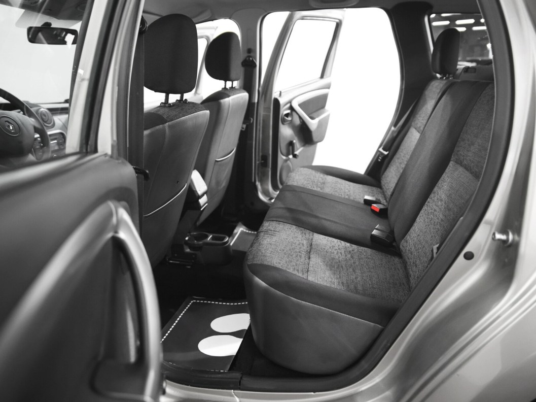 Renault Duster Privilege 1.6 МКПП фото 11