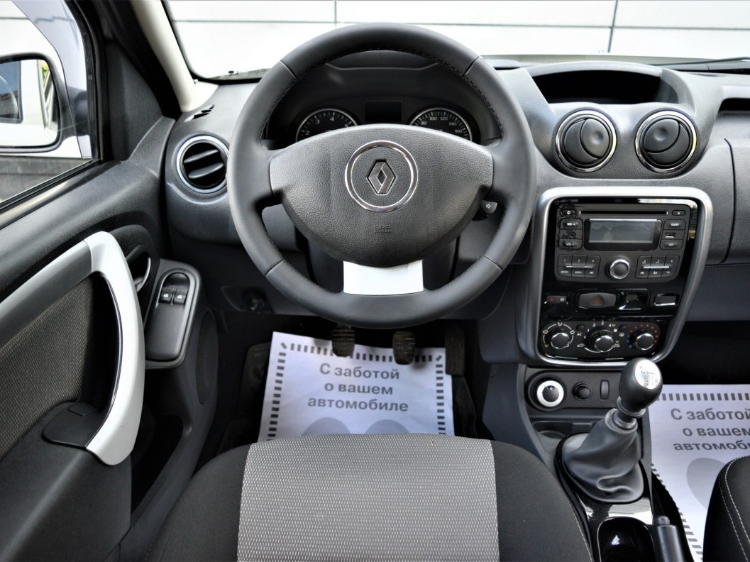 Renault Duster Privilege 1.6 МКПП фото 11