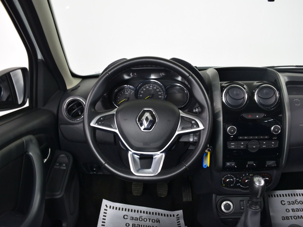 Renault Duster Privilege 2.0 МКПП фото 8