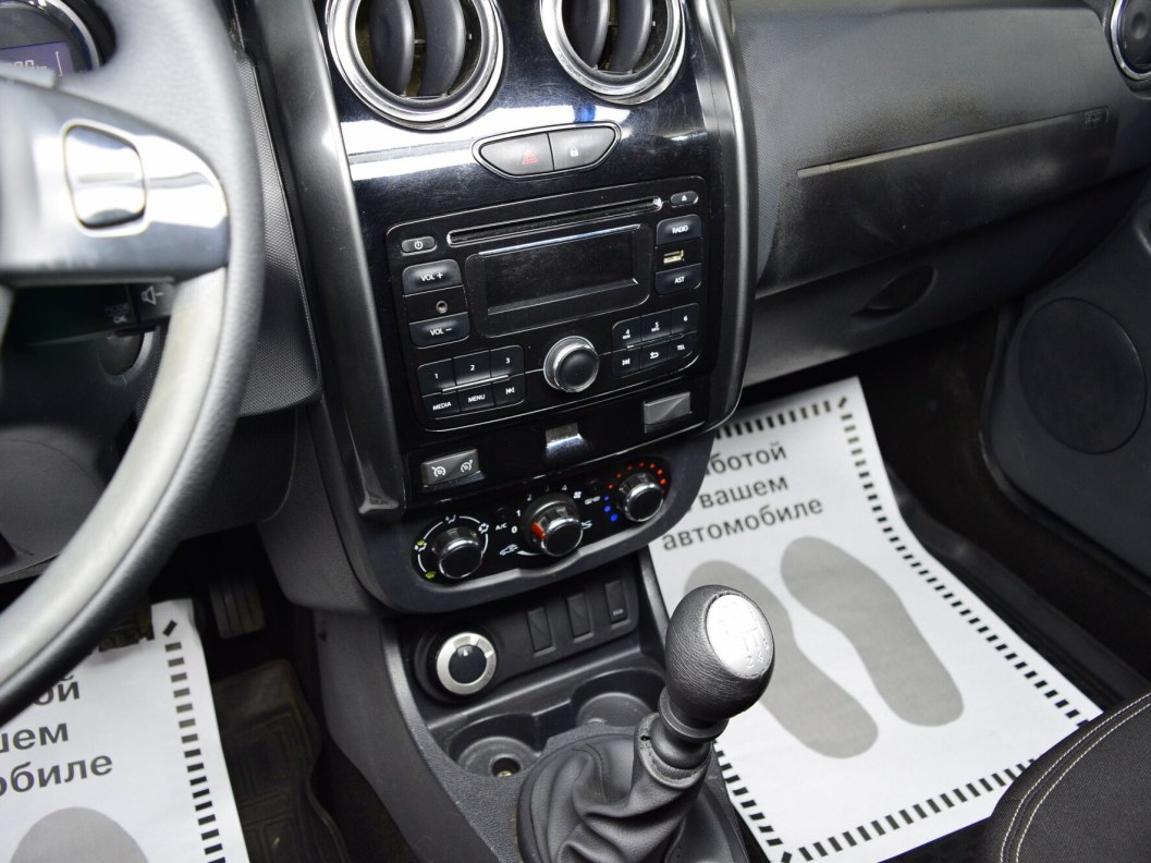 Renault Duster Privilege 1.6 МКПП фото 12