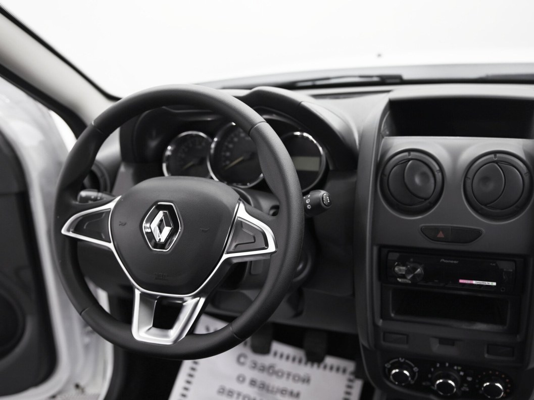 Renault Duster Life 1.6 МКПП фото 8