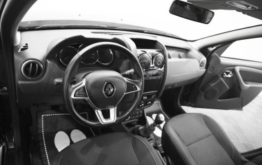 Renault Duster Privilege 2.0 МКПП превью 6
