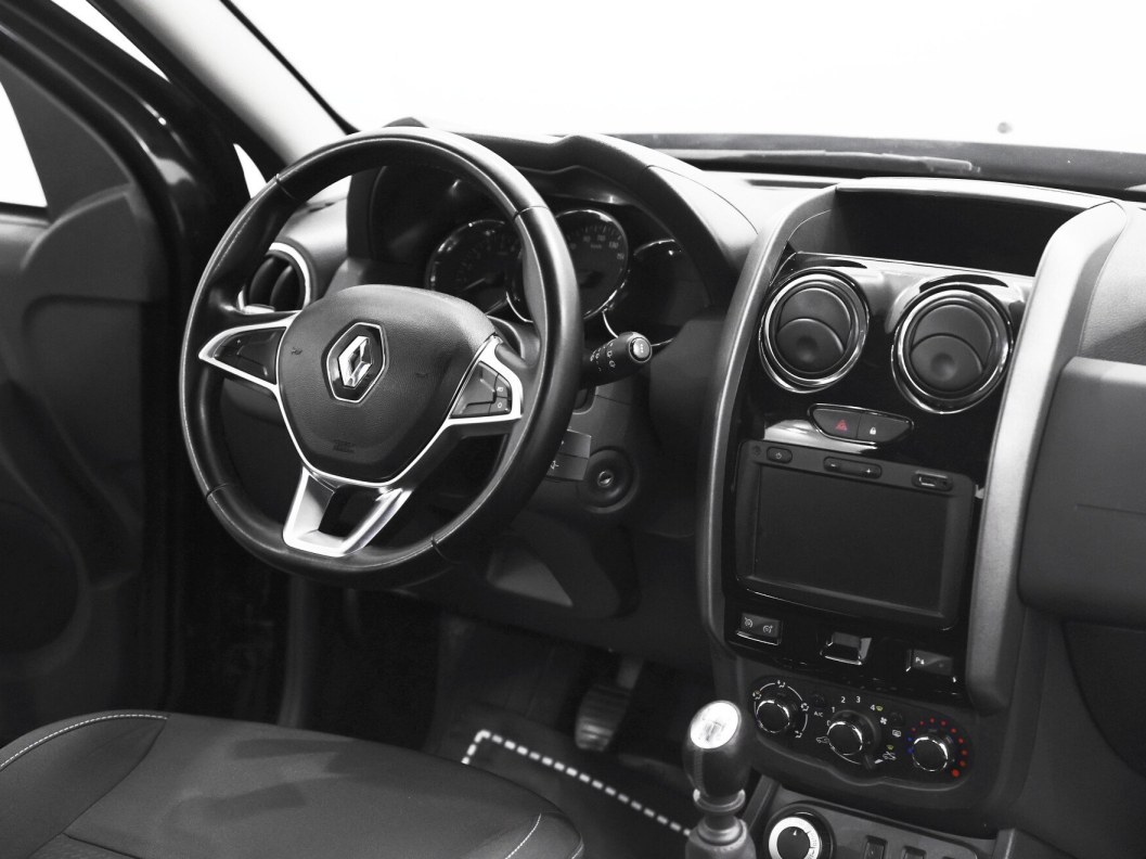 Renault Duster Privilege 2.0 МКПП фото 8