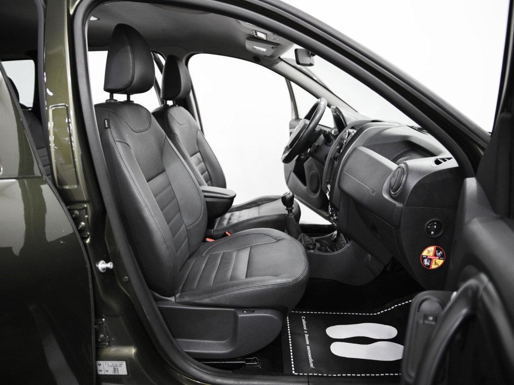 Renault Duster Luxe Privilege 1.5 МКПП фото 9