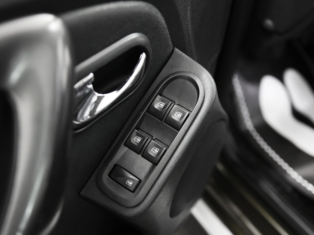 Renault Duster Luxe Privilege 1.5 МКПП фото 12