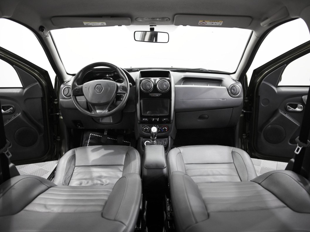 Renault Duster Luxe Privilege 1.5 МКПП фото 16