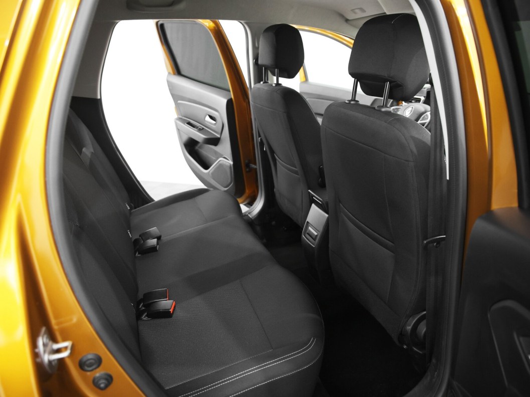 Renault Duster 1.6 МКПП фото 9