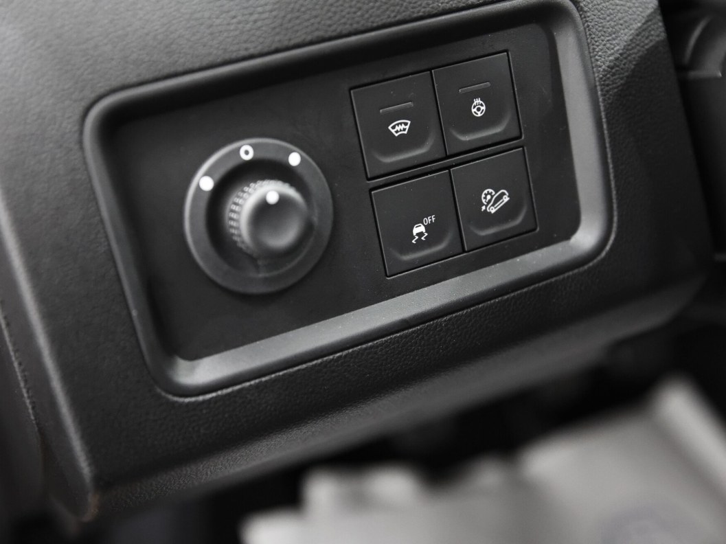 Renault Duster 1.6 МКПП фото 12