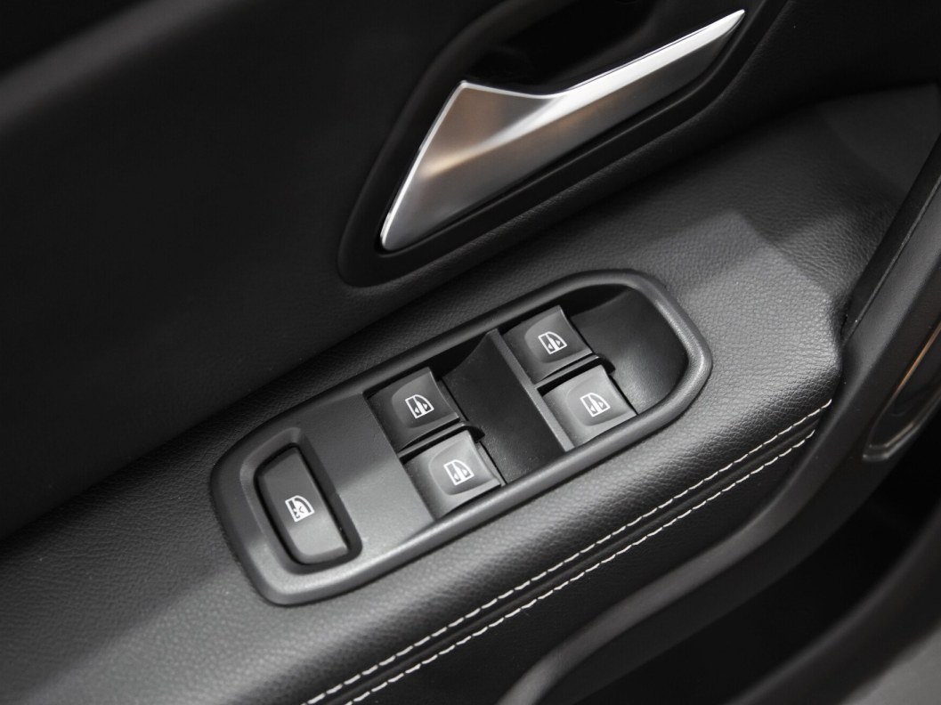 Renault Duster Drive CVT фото 11