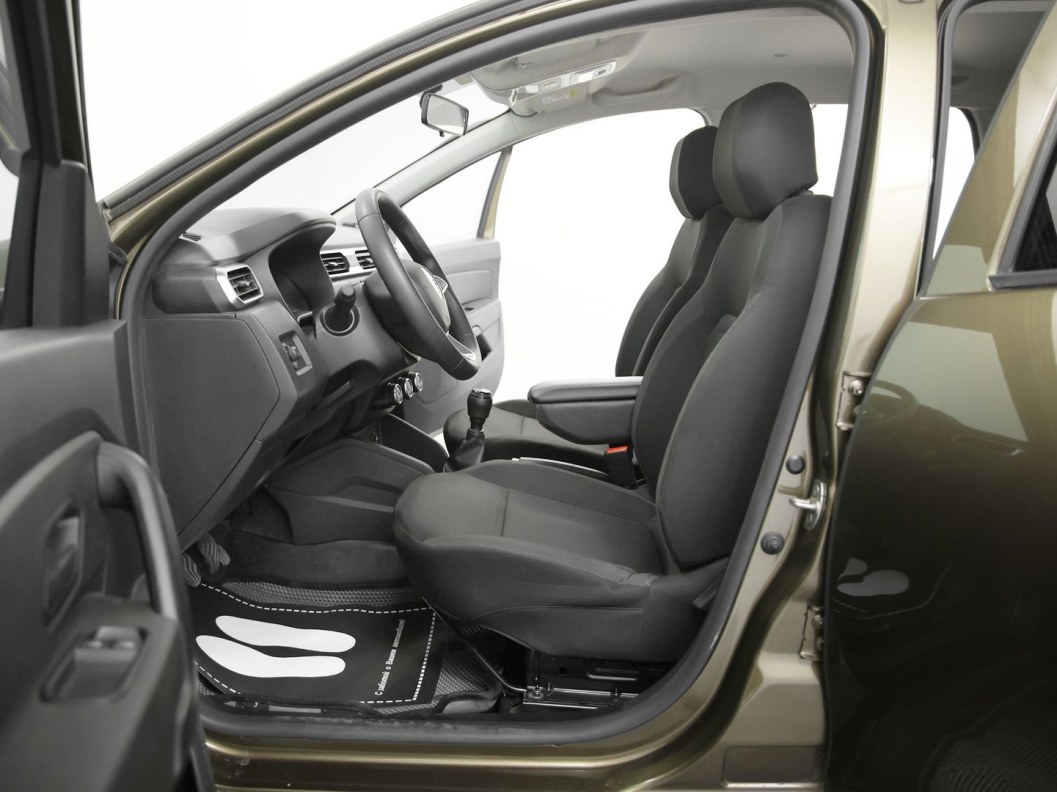 Renault Duster 1.6 МКПП фото 5