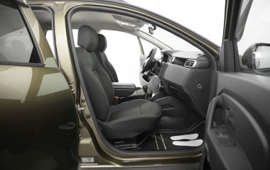 Renault Duster 1.6 МКПП превью 9