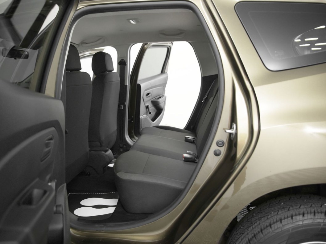 Renault Duster 1.6 МКПП фото 10