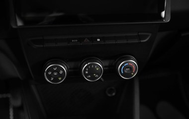 Renault Duster 1.6 МКПП превью 14