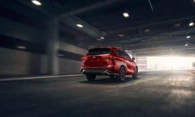Toyota Highlander 2026 Luxury 2.0T 2.0 АКПП превью 2