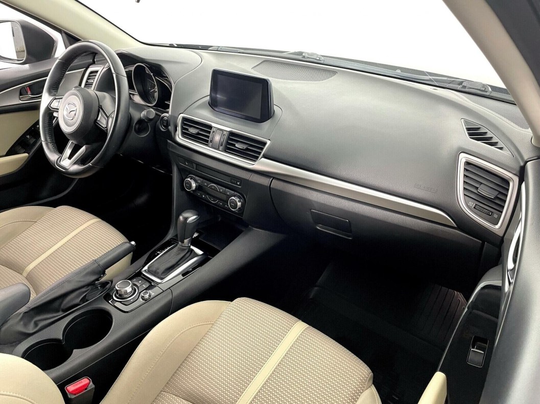 Mazda 3 1.5 АКПП, 2019 фото 8