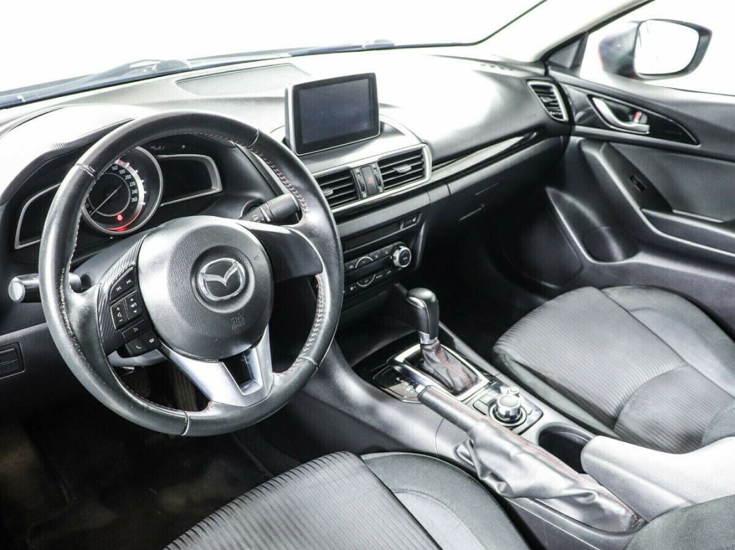 Mazda 3 1.5 АКПП, 2015 фото 5