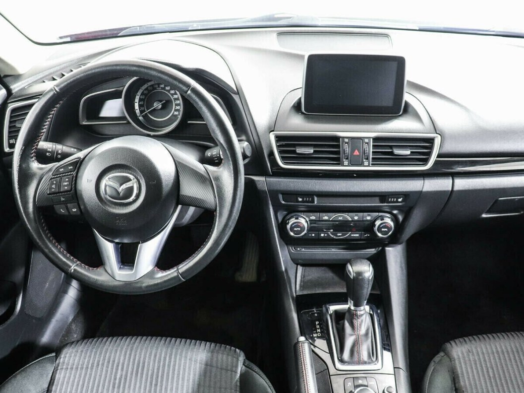 Mazda 3 1.5 АКПП, 2015 фото 6