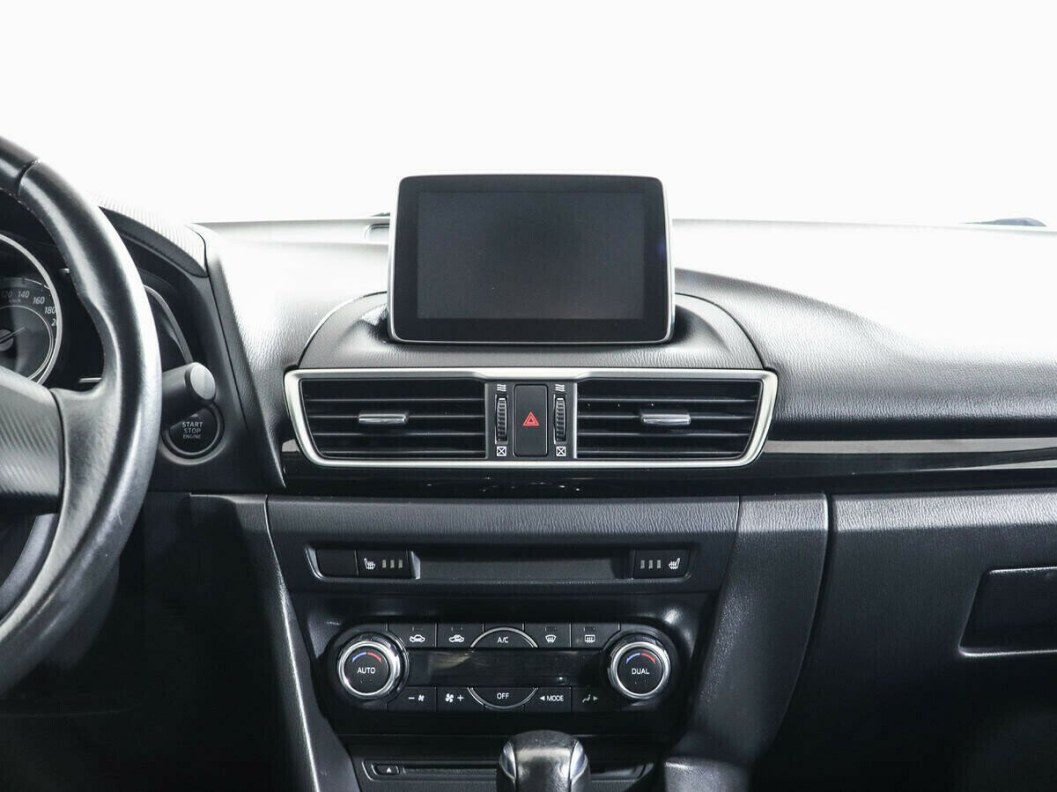 Mazda 3 1.5 АКПП, 2015 фото 8