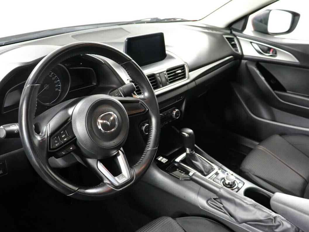 Mazda 3 1.5 АКПП, 2017 фото 8