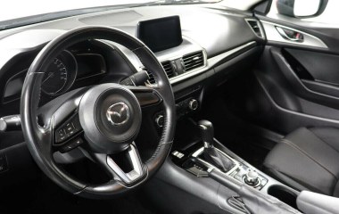Mazda 3 1.5 АКПП, 2017 превью 8
