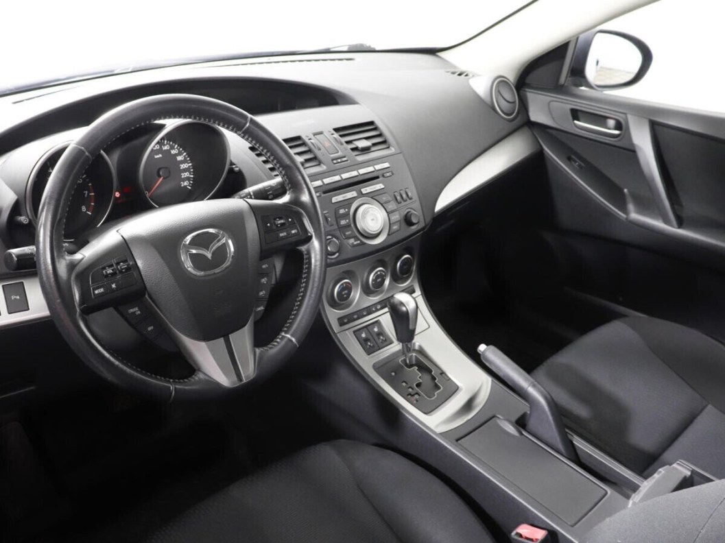 Mazda 3 1.6 АКПП, 2010 фото 5