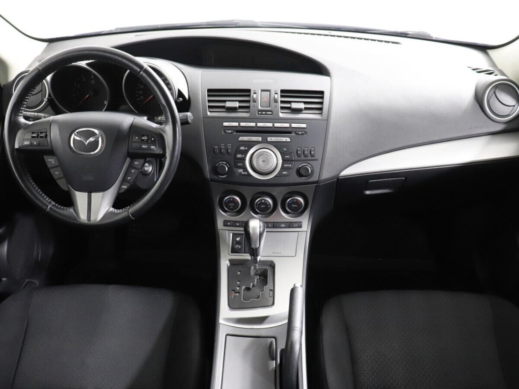 Mazda 3 1.6 АКПП, 2010 фото 6