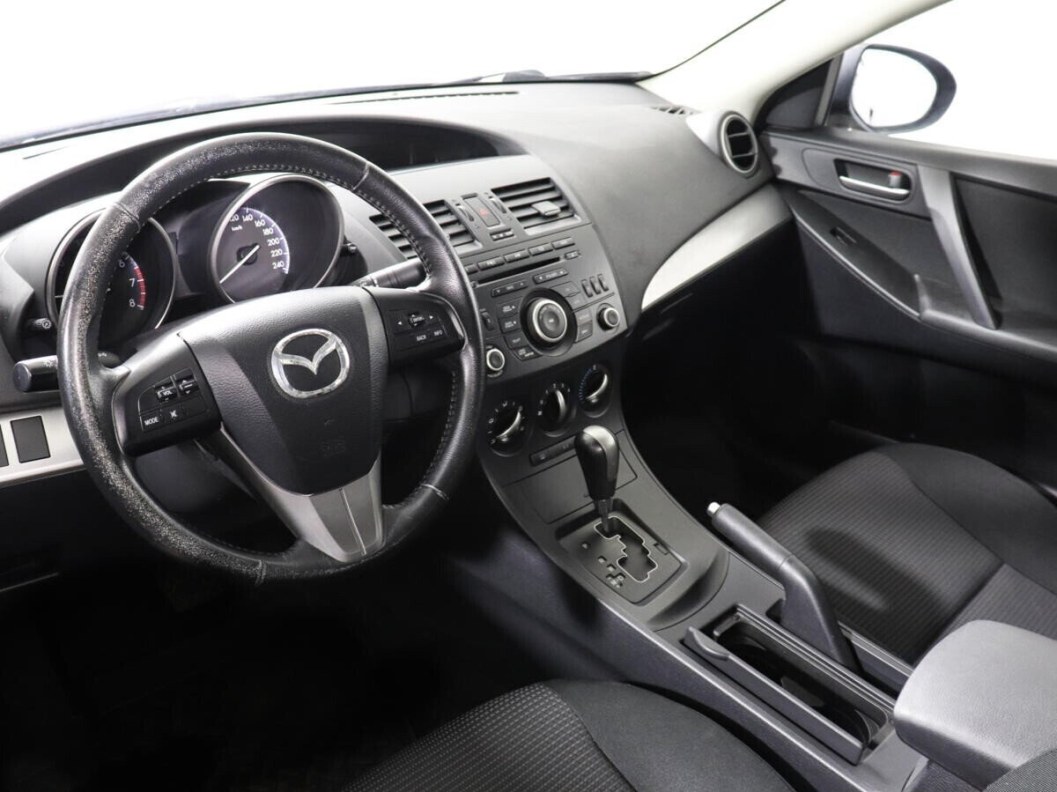 Mazda 3 1.6 АКПП, 2012 фото 5
