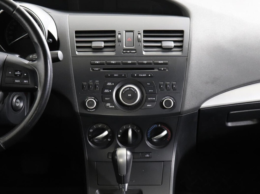 Mazda 3 1.6 АКПП, 2012 фото 7