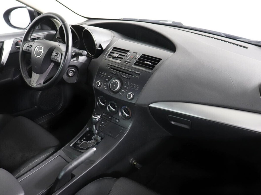 Mazda 3 1.6 АКПП, 2012 фото 7