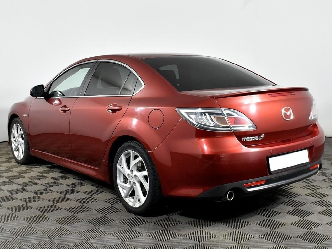 Mazda 6 2.0 МКПП, 2010 фото 4