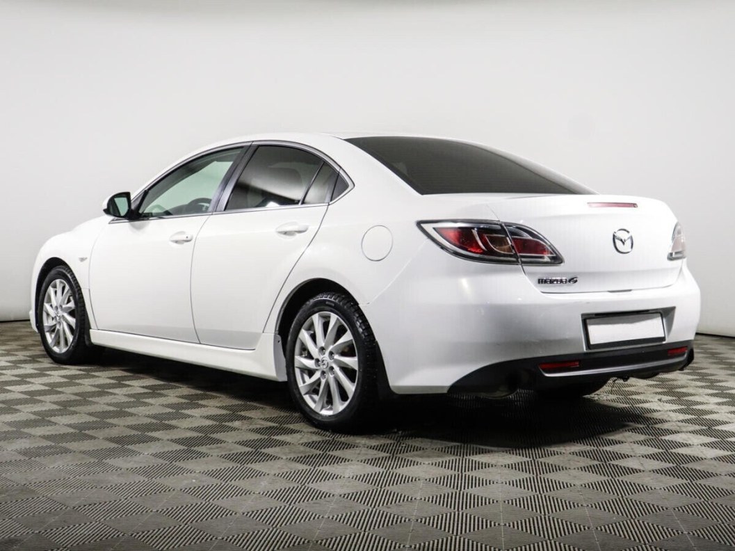 Mazda 6 2.0 АКПП, 2011 фото 4