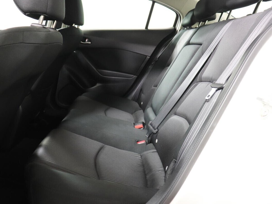 Mazda 3 1.6 АКПП, 2014 фото 10