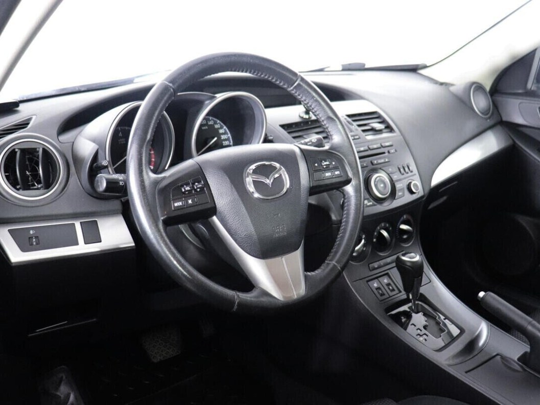 Mazda 3 1.6 АКПП, 2011 фото 5