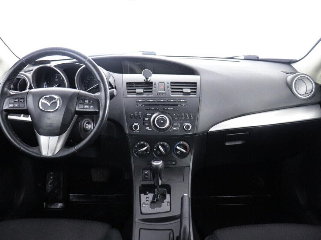 Mazda 3 1.6 АКПП, 2011 фото 6