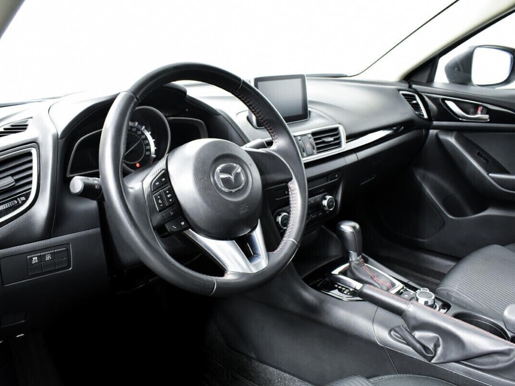 Mazda 3 1.5 АКПП, 2017 фото 4