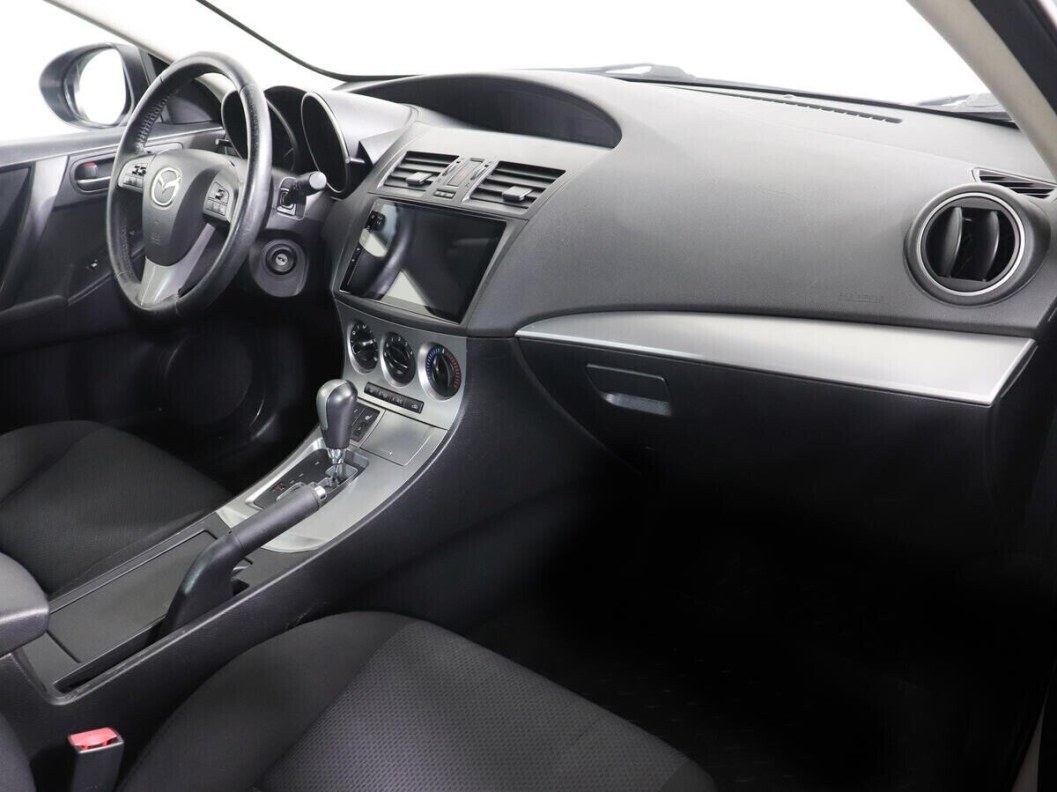 Mazda 3 1.6 АКПП, 2012 фото 8