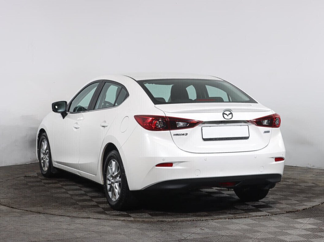 Mazda 3 1.5 АКПП, 2018 фото 4