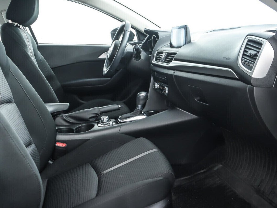 Mazda 3 1.5 АКПП, 2018 фото 8