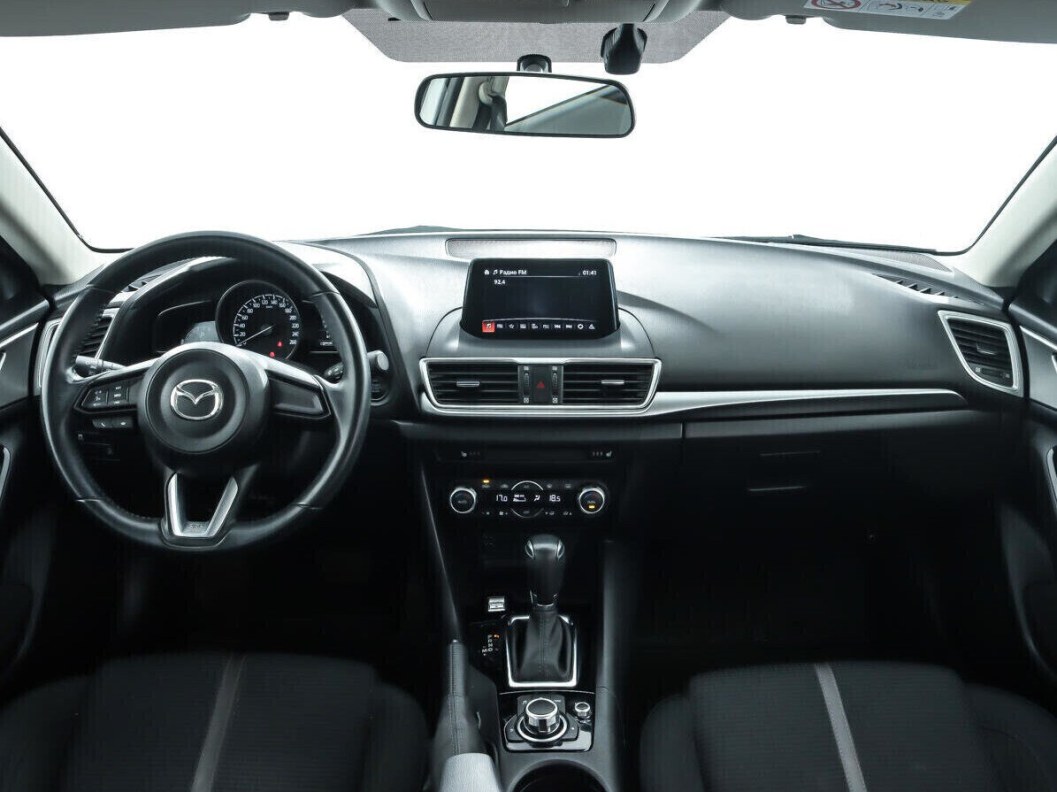 Mazda 3 1.5 АКПП, 2018 фото 9