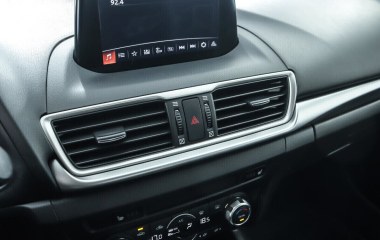 Mazda 3 1.5 АКПП, 2018 превью 12